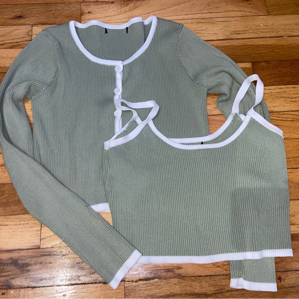 Green cropped tank top/ cardigan set